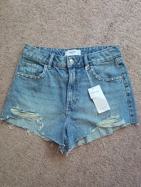 *NWT* Reserved Light Blue Distressed Denim cut-off Shorts with Studded Pockets